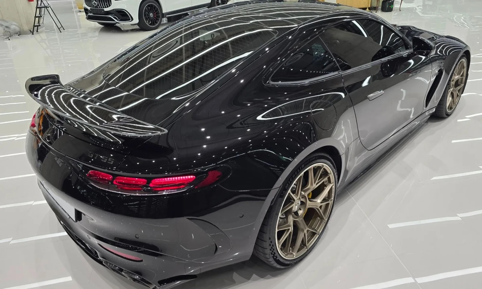 Mercedes-Benz GT C192 Amg Gt55 4Matic+ Launch Edition, снимка 5 - Автомобили и джипове - 53885413