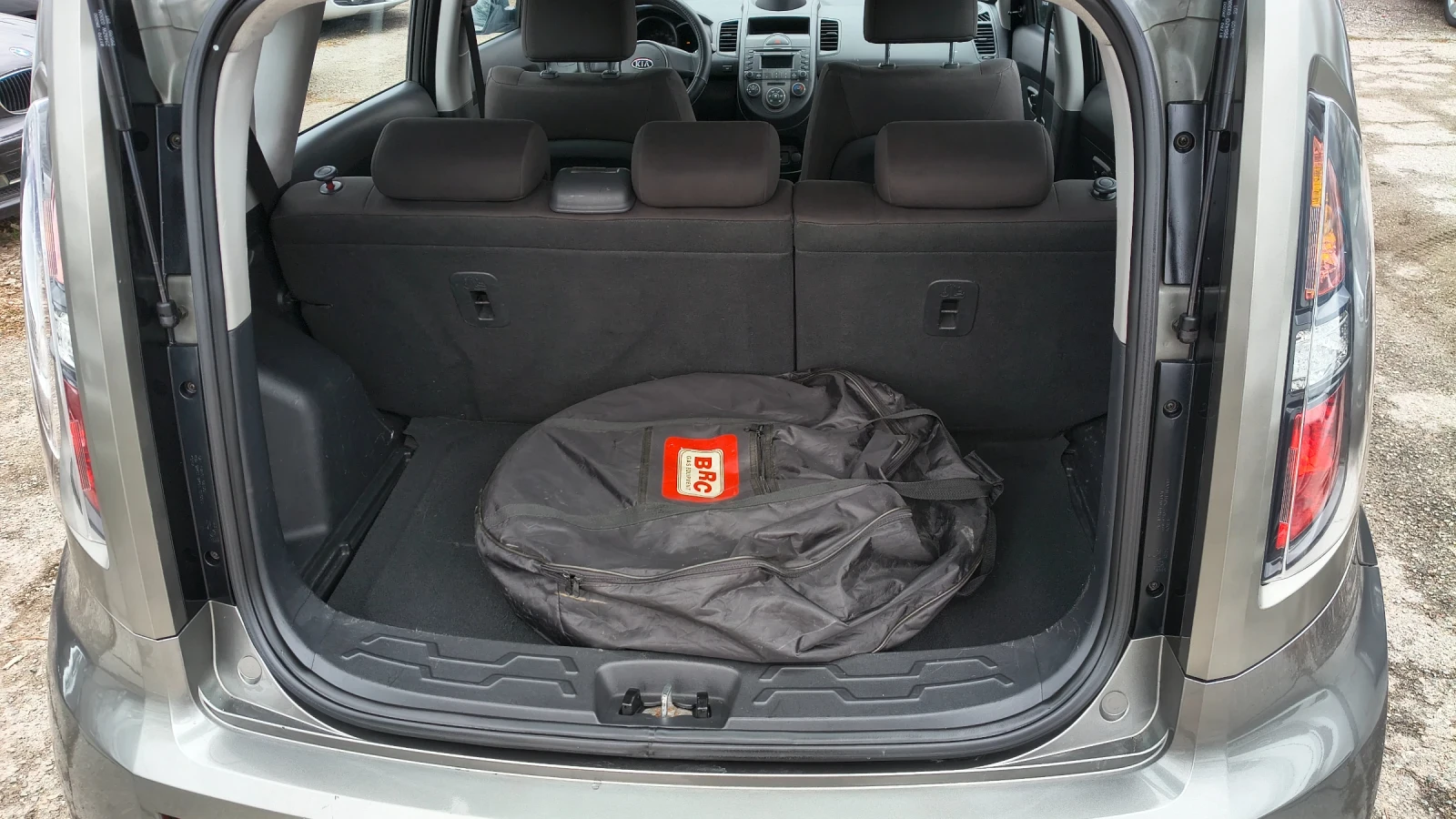 Kia Soul 1.6 Eco LPG, снимка 13 - Автомобили и джипове - 53900709