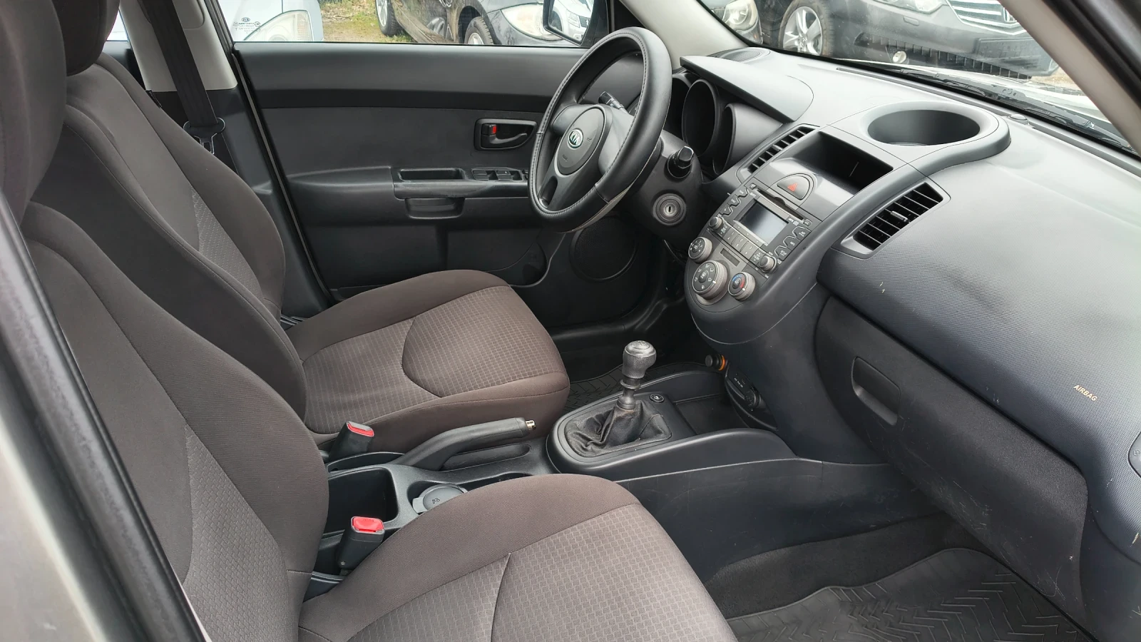 Kia Soul 1.6 Eco LPG, снимка 16 - Автомобили и джипове - 53900709