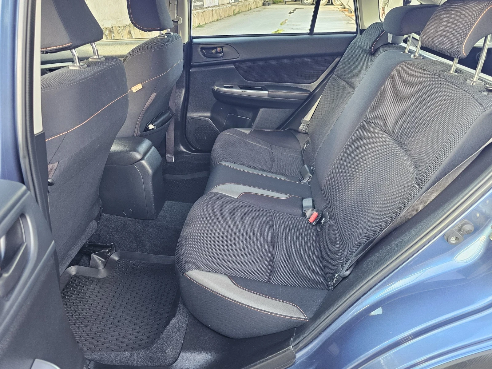 Subaru XV 2.0/150 4x4 , снимка 11 - Автомобили и джипове - 54559717