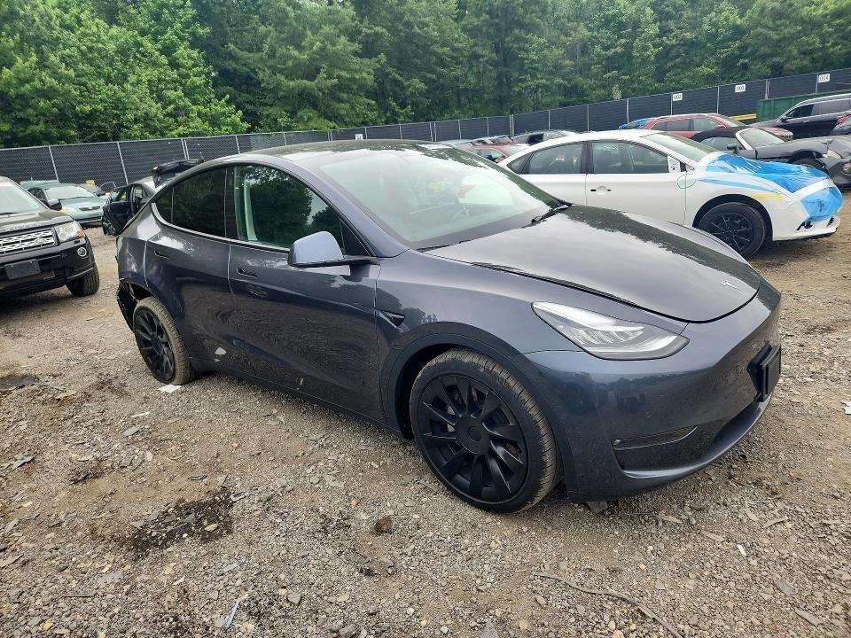 Tesla Model Y, снимка 4 - Автомобили и джипове - 54818782