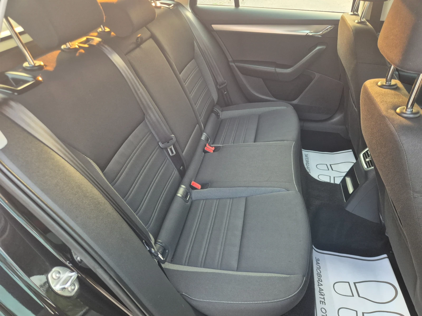 Skoda Octavia 1.6TDI* DSG* NAVI* SMARTLINK* EXECUTIVE, снимка 12 - Автомобили и джипове - 55436542