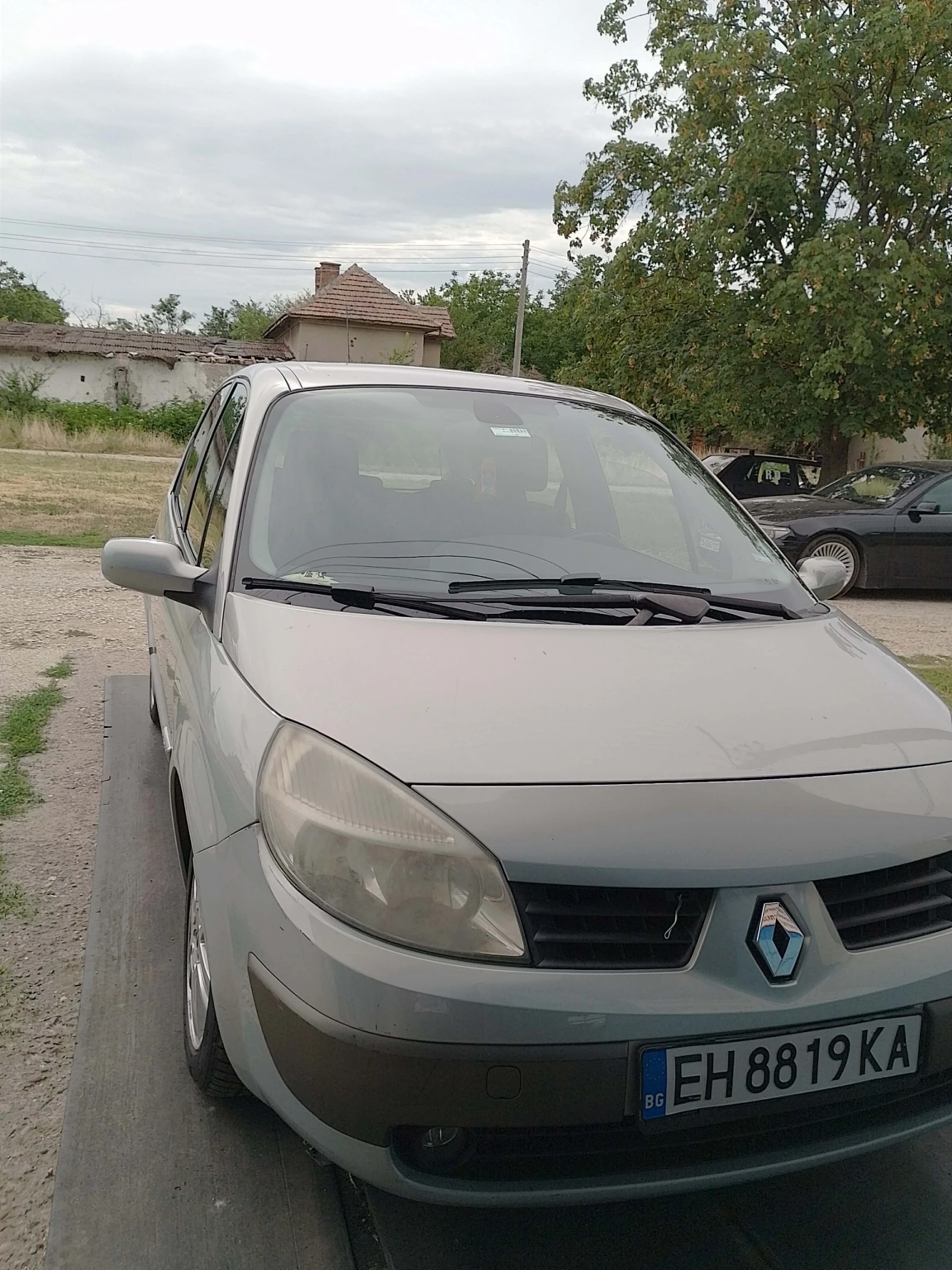 Renault Megane Scenic, снимка 3 - Автомобили и джипове - 55658305