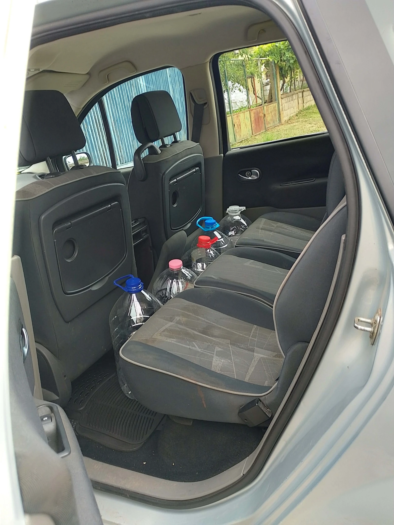 Renault Megane Scenic, снимка 7 - Автомобили и джипове - 55658305