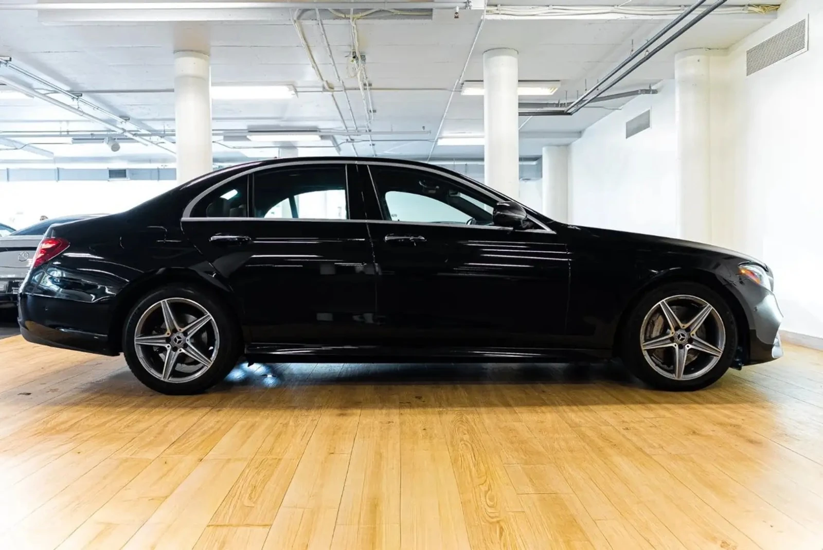 Mercedes-Benz E 350 4MATIC PREMIUM ���� �� �������� ���������� | Mobile.bg � ����������� 5
