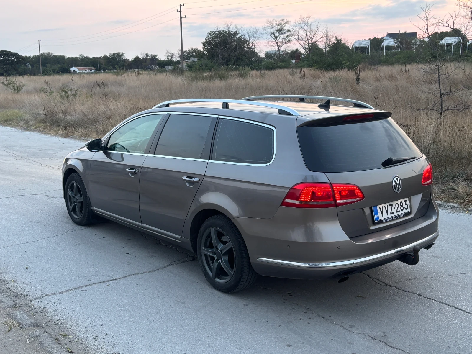 VW Passat 2.0TDI, снимка 16 - Автомобили и джипове - 56046766