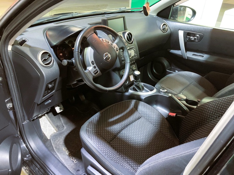 Nissan Qashqai 2.0 ПАНОРАМА, снимка 6 - Автомобили и джипове - 46020316