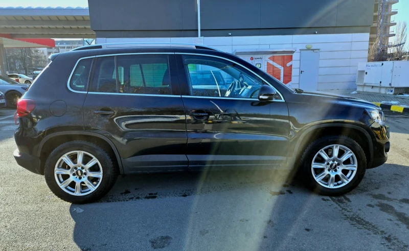 VW Tiguan 2.0, R-line, Газ-Бензин, 200 к.с., снимка 8 - Автомобили и джипове - 49215899