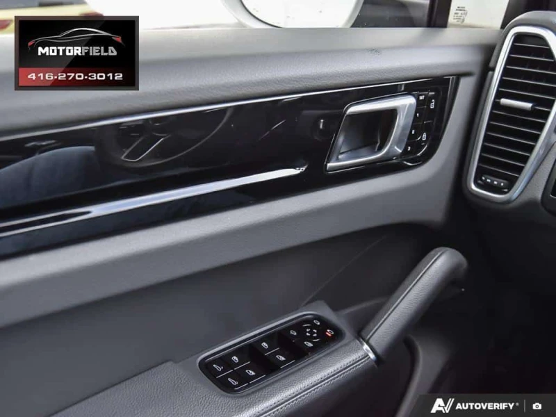 Porsche Cayenne * AWD SportDesign * Sport PKG / ПОДГРЕВ / ОБУХВАНЕ, снимка 12 - Автомобили и джипове - 53537154