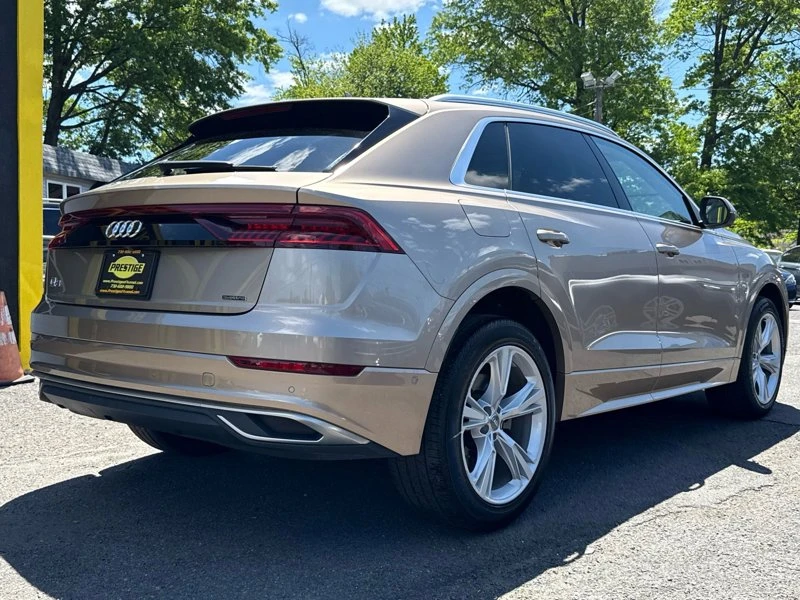 Audi Q8 PREMIUM PLUS SPORT UTILITY 4D - изображение 4