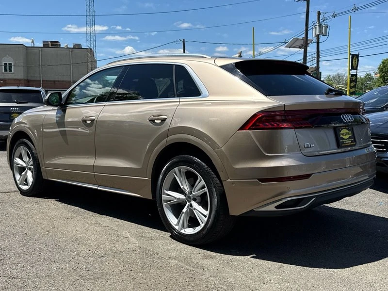 Audi Q8 PREMIUM PLUS SPORT UTILITY 4D - изображение 5