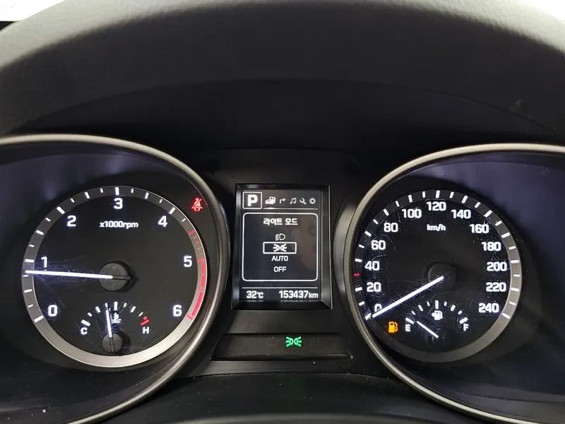 Hyundai Santa fe 2.0 4WD PREMIUM, снимка 8 - Автомобили и джипове - 55801055