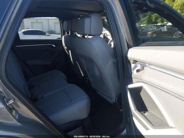 Audi Q3 * CARFAX * ОПЦИЯ ЗА ФИНАНСИРАНЕ * , снимка 8 - Автомобили и джипове - 56020290