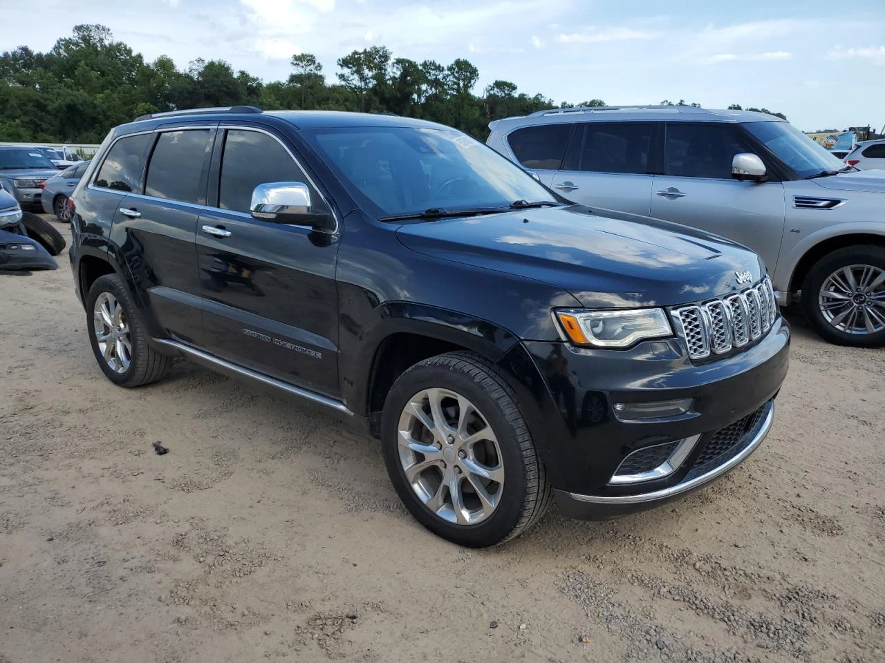 Jeep Grand cherokee 5.7L/SUMMIT/4X4/ПЪЛНА СЕРВИЗНА ИСТОРИЯ - изображение 3