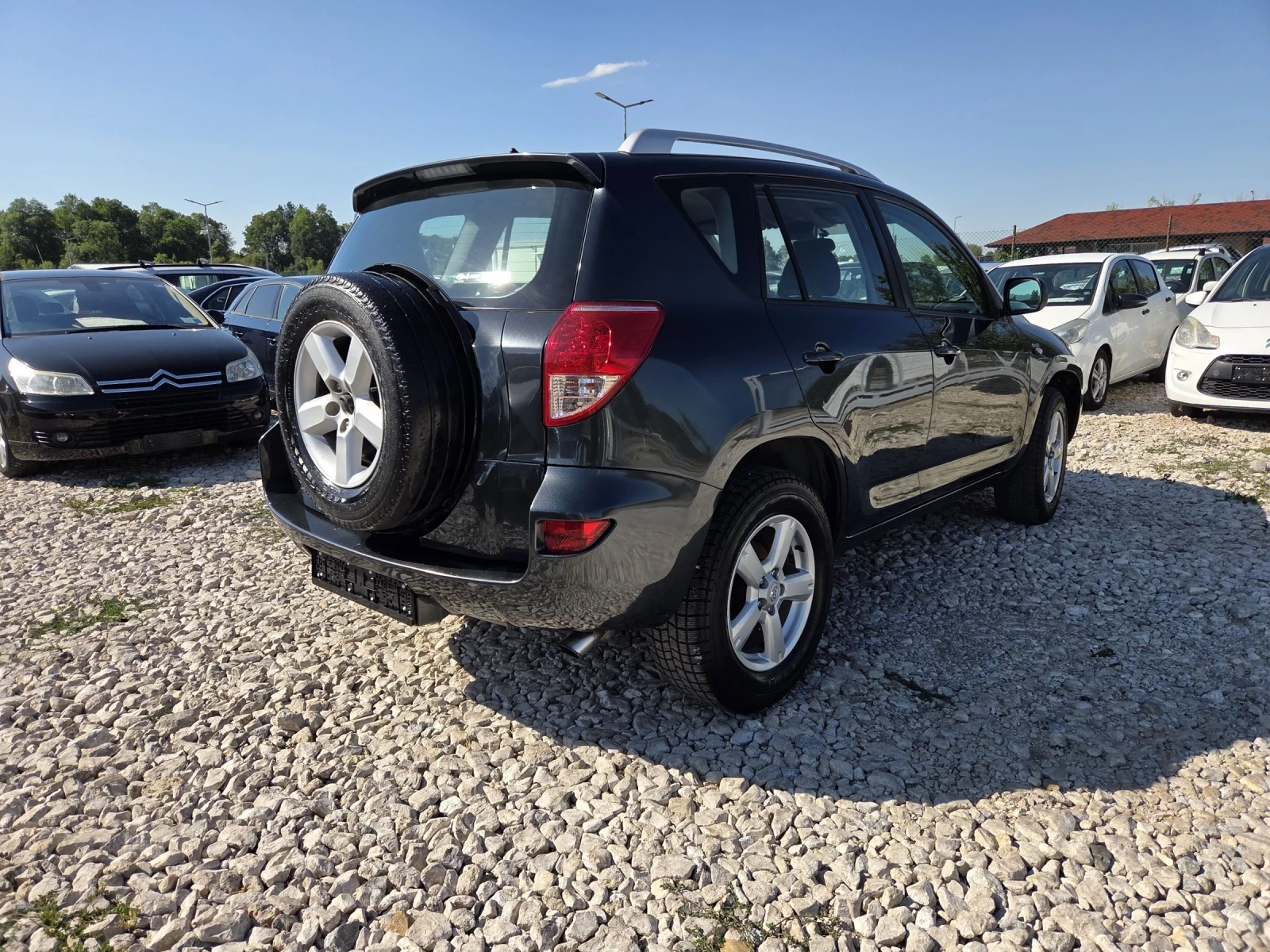 Toyota Rav4 2.2 d4d* Italy*  - изображение 4