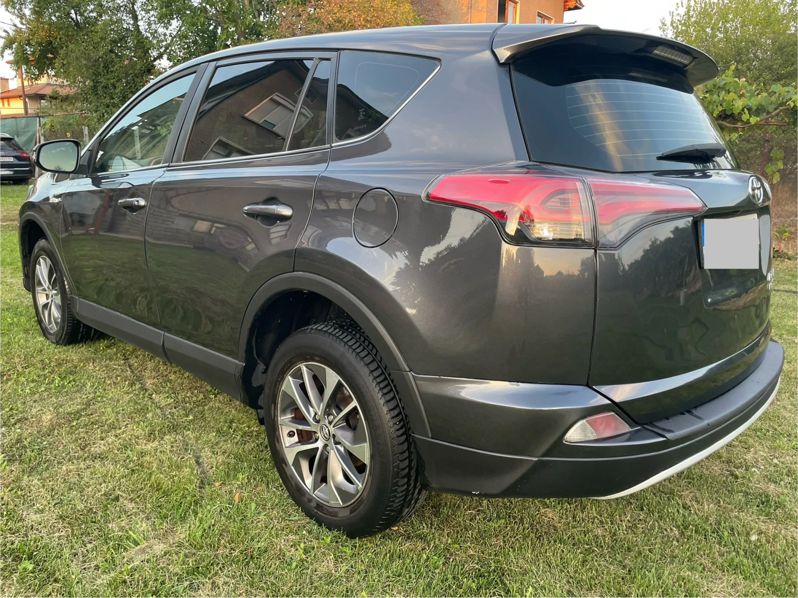 Toyota Rav4 2.5 Hybrid  - изображение 9