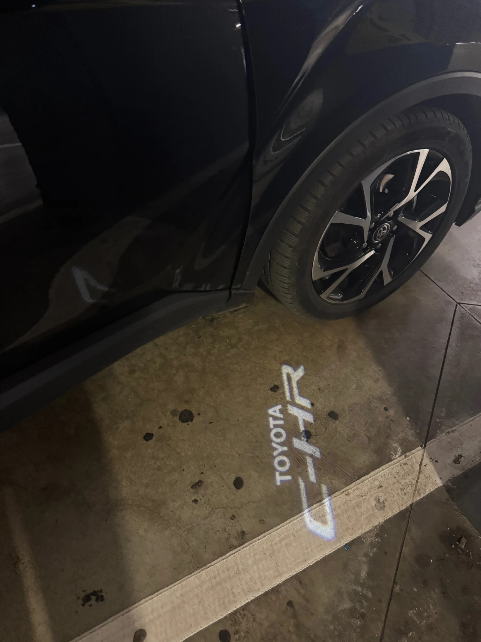 Toyota C-HR Toyota C-HR 2.0 Hybrid / Гаранция, снимка 12 - Автомобили и джипове - 53846404