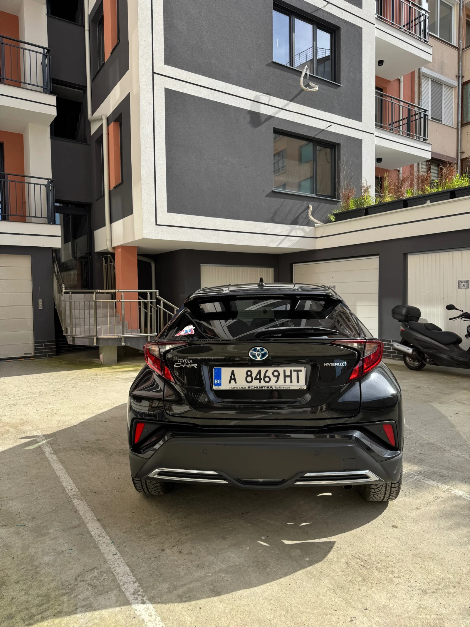 Toyota C-HR Toyota C-HR 2.0 Hybrid / Гаранция, снимка 6 - Автомобили и джипове - 53846404