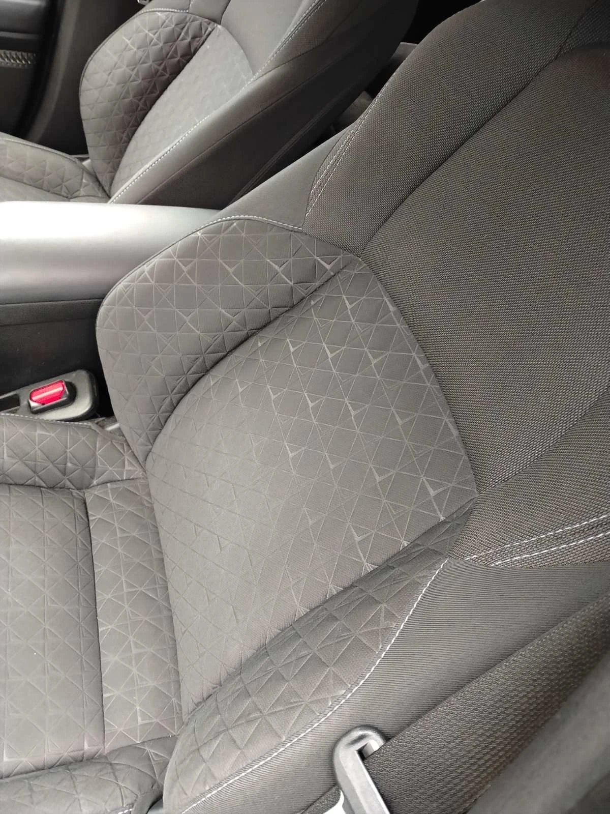 Toyota C-HR Toyota C-HR 2.0 Hybrid / Гаранция, снимка 4 - Автомобили и джипове - 53846404