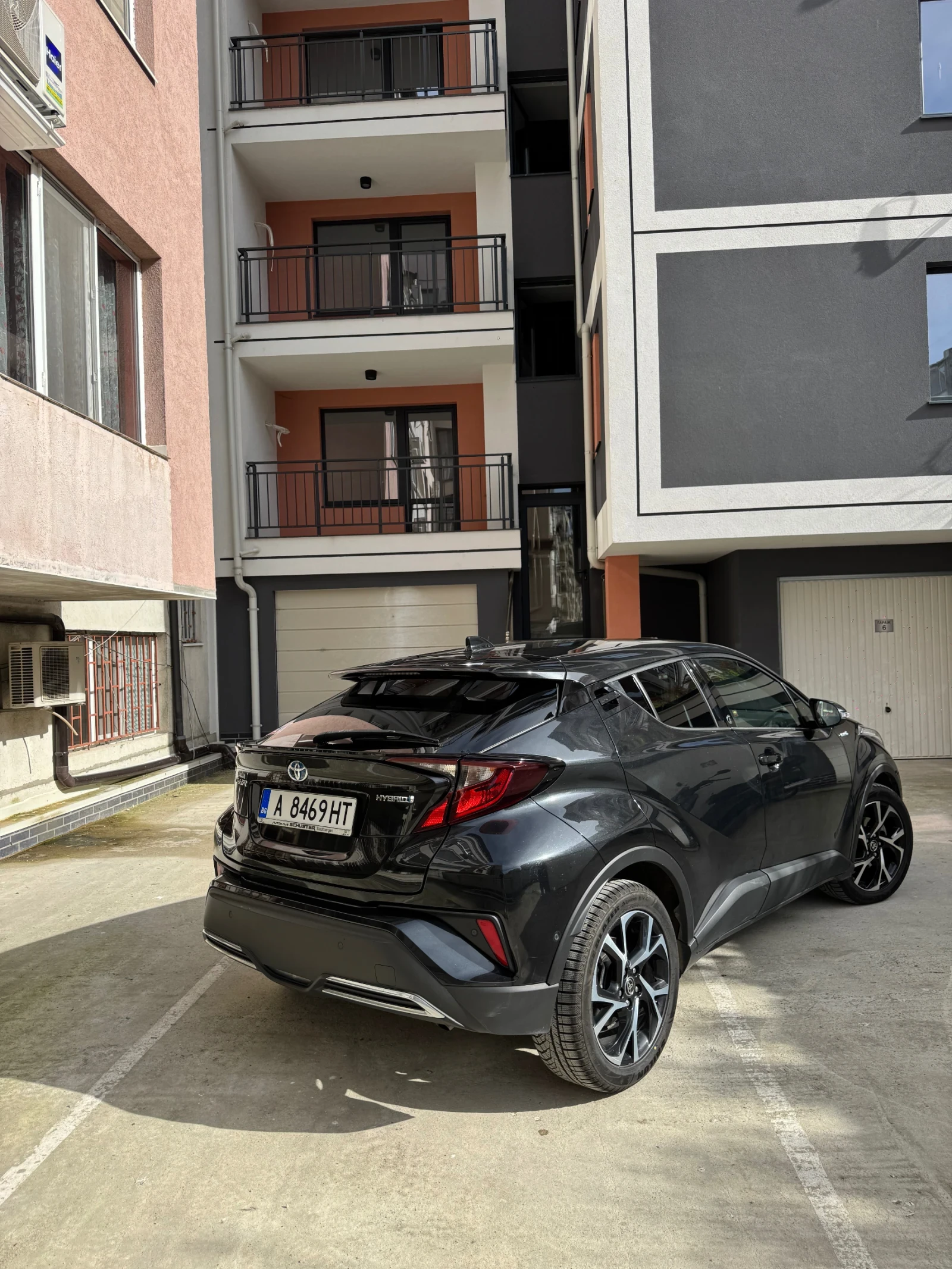 Toyota C-HR Toyota C-HR 2.0 Hybrid / Гаранция, снимка 5 - Автомобили и джипове - 53846404