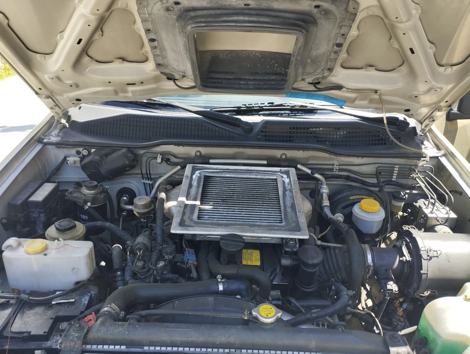 Nissan Terrano 2.7 tdi, снимка 6 - Автомобили и джипове - 54322514