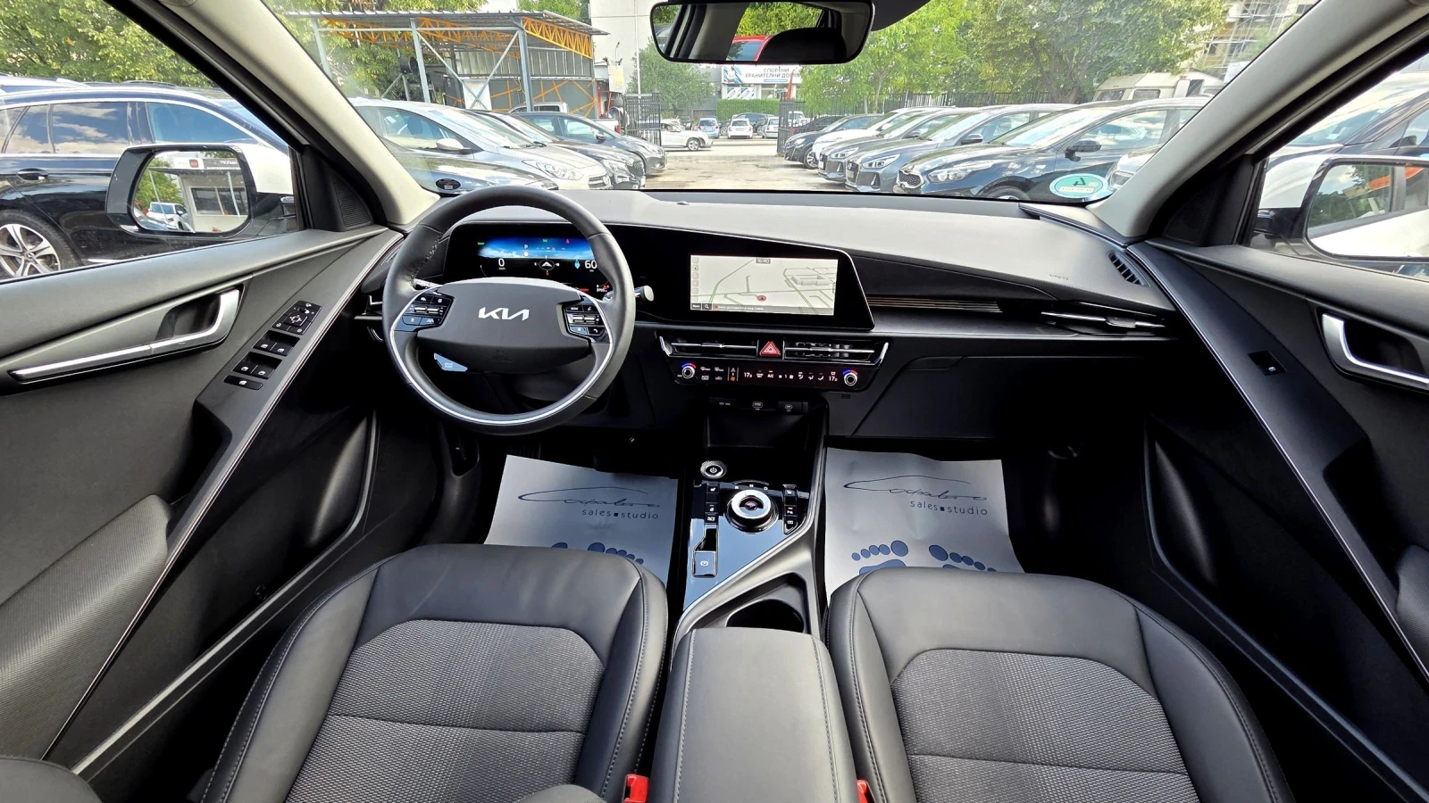 Kia Niro SOH100%/ГАРАНЦИОННА/Сервизна Книжка, снимка 14 - Автомобили и джипове - 54952513