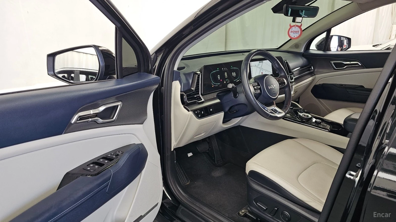 Kia Sportage NOBLESSE | TWO TONE INTERIOR| DRIVE WISE, снимка 7 - Автомобили и джипове - 56108858
