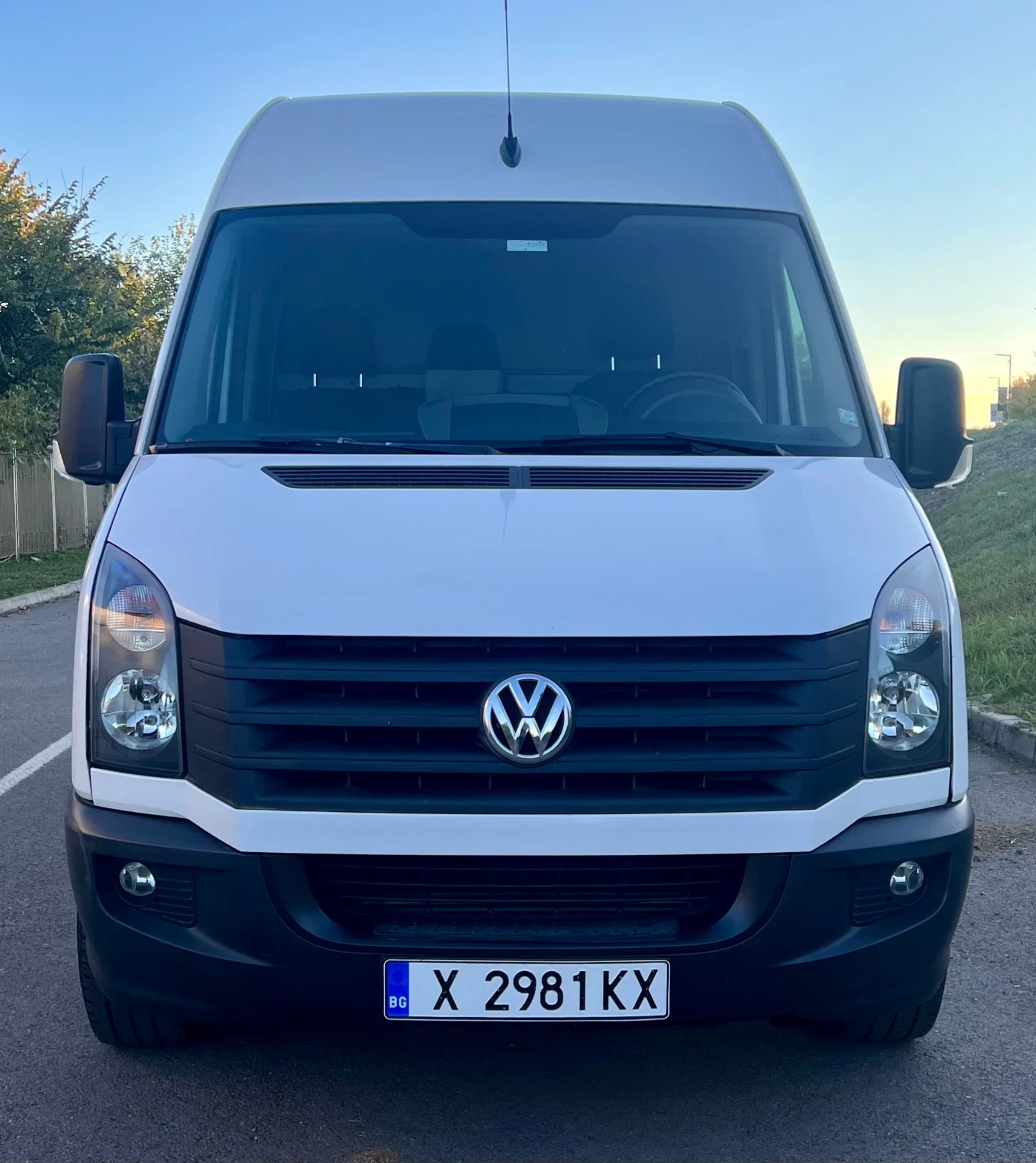 VW Crafter 2.0d* 140кс.* КЛИМАТРОНИК* 6ск.* РАМПА* NAVI*  - изображение 8