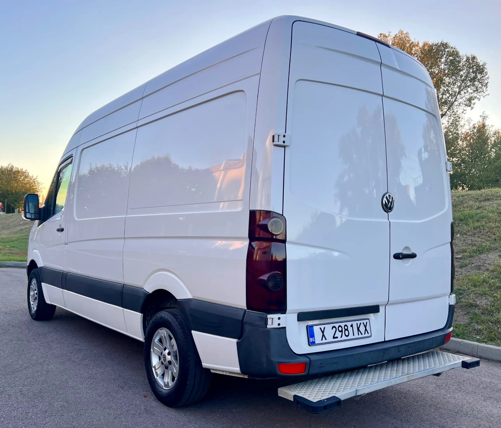 VW Crafter 2.0d* 140кс.* КЛИМАТРОНИК* 6ск.* РАМПА* NAVI*  - изображение 3