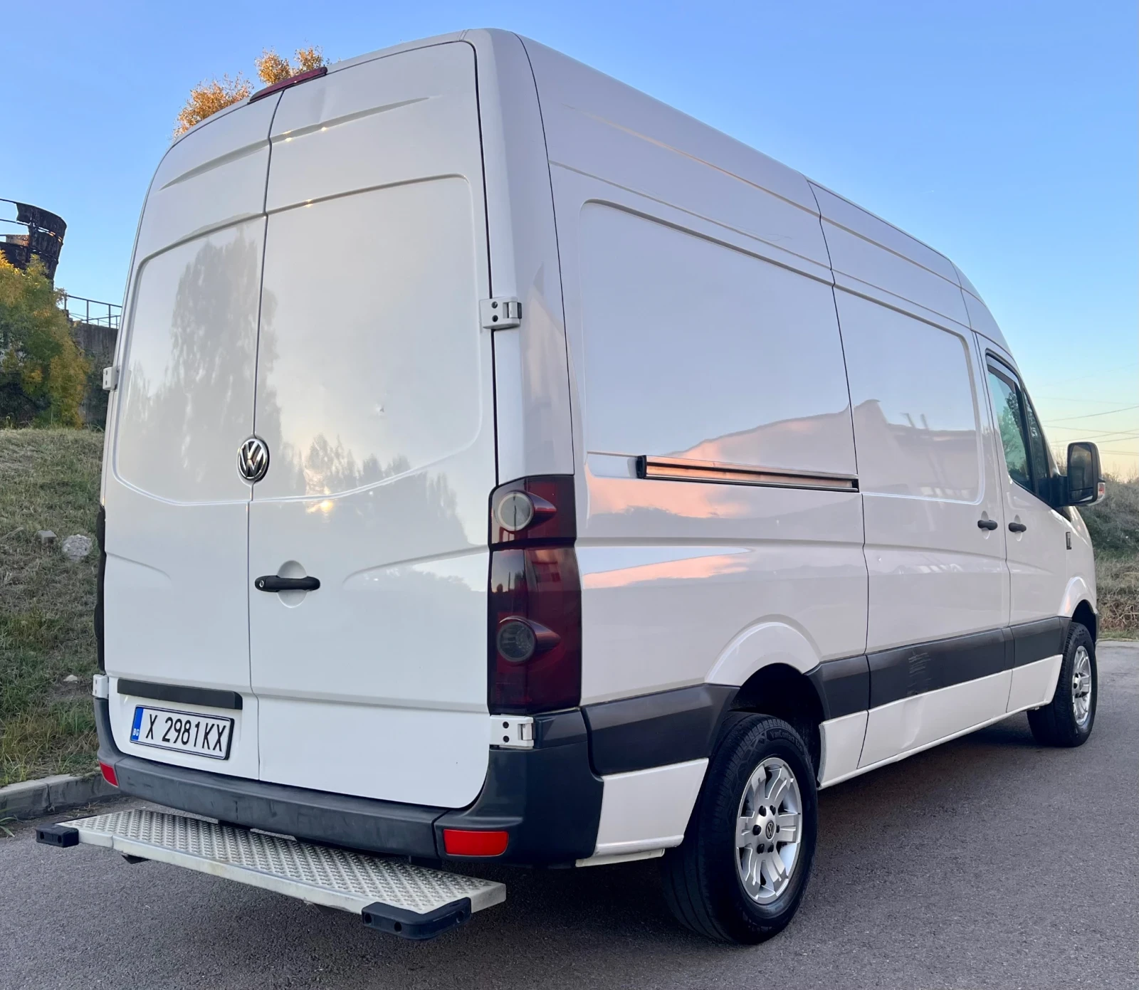 VW Crafter 2.0d* 140кс.* КЛИМАТРОНИК* 6ск.* РАМПА* NAVI*  - изображение 5