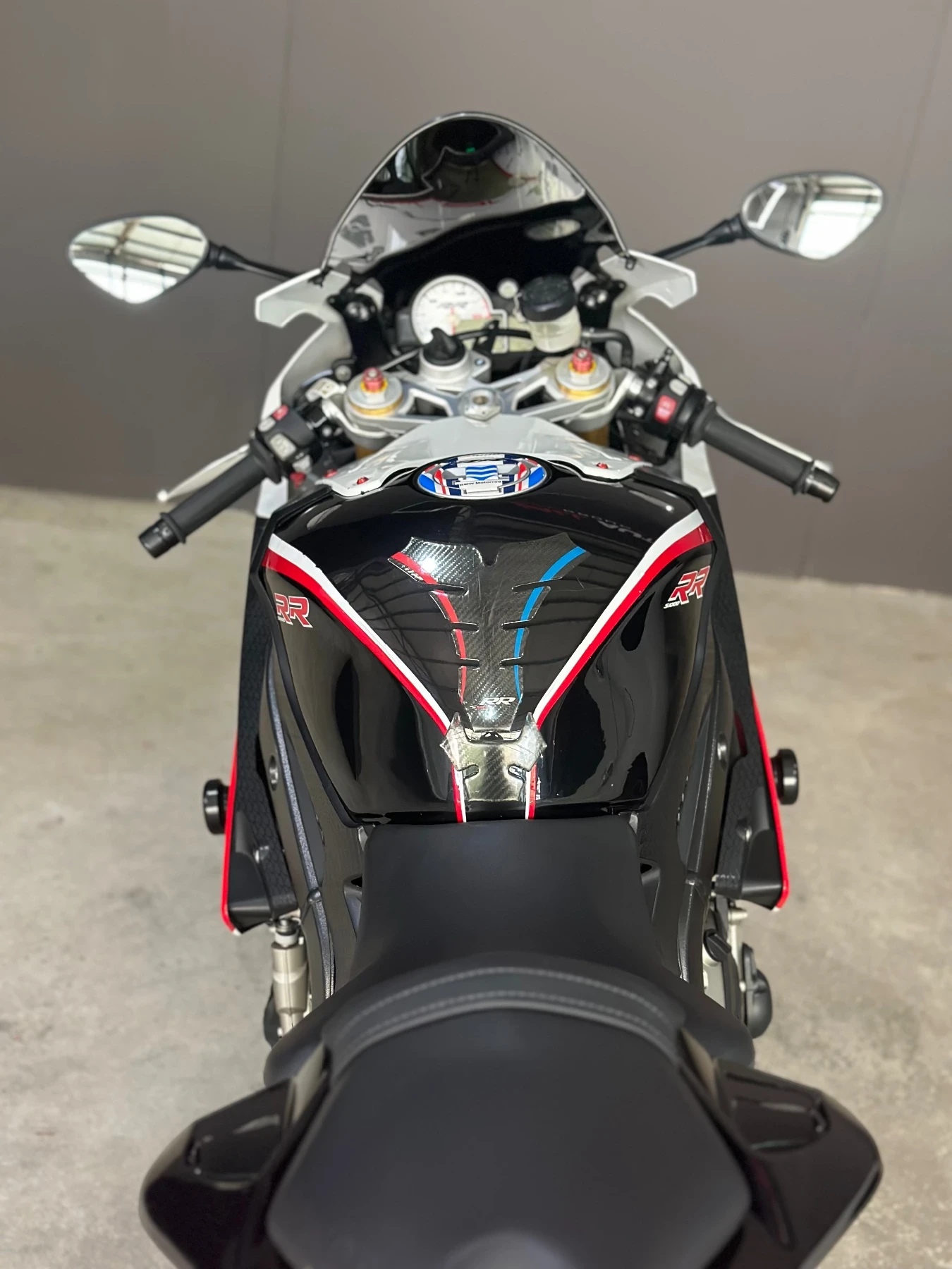BMW S 1000RR / AKRAPOVIC / ABS / LED / 2015, снимка 8 - Мотоциклети и мототехника - 54631865