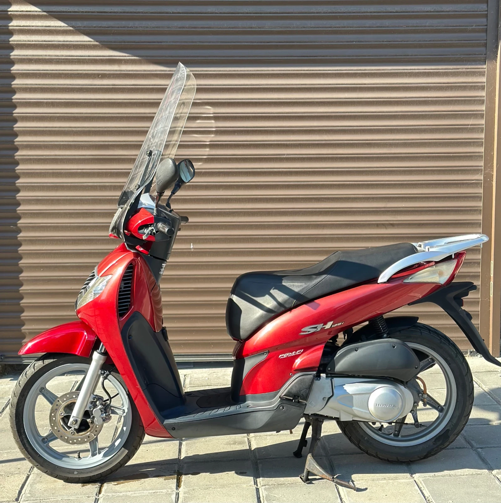 Honda Sh 125 i Нов внос от Швейцария, снимка 3 - Мотоциклети и мототехника - 55640805