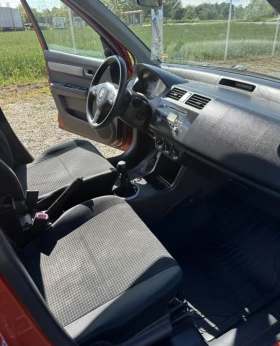 Suzuki Swift 1.5VTI* KEYLESS* Подгреви* , снимка 9