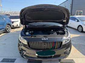 Kia Carnival High limousine , снимка 14