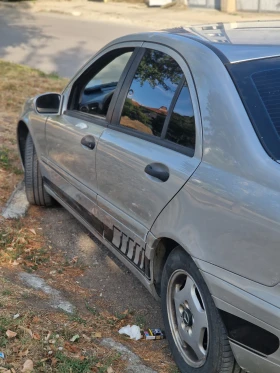 Mercedes-Benz C 220, снимка 3