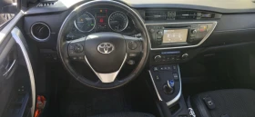 Toyota Auris 1.8i hibrid ГАЗ, снимка 10