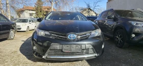 Toyota Auris 1.8i hibrid ГАЗ, снимка 2