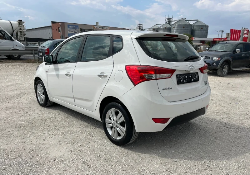 Hyundai Ix20 1.4d 90k.c 6-скорости Италия, снимка 4 - Автомобили и джипове - 47062961