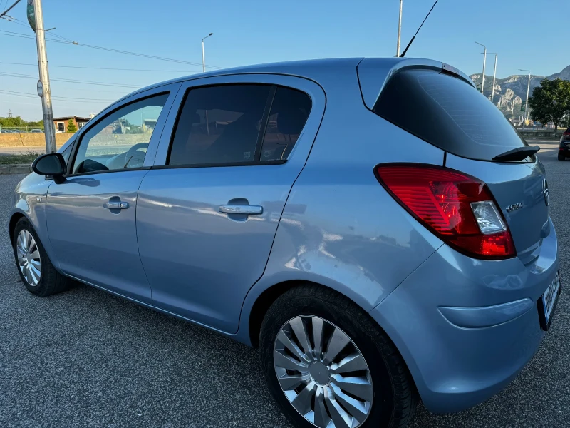 Opel Corsa 1.2I/АВТОМАТИК/65000КМ, снимка 3 - Автомобили и джипове - 47153880