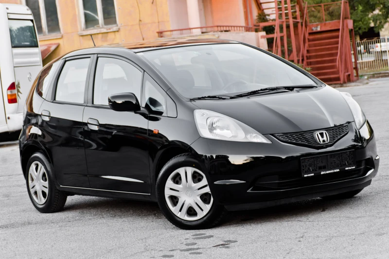 Honda Jazz 1.2i-Vtec - FACELIFT - 90кс., снимка 1 - Автомобили и джипове - 47583670