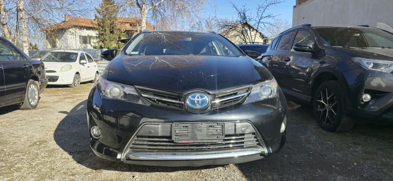 Toyota Auris 1.8i hibrid ГАЗ, снимка 2 - Автомобили и джипове - 48215514