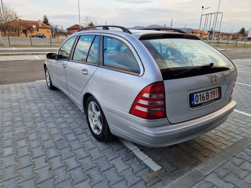 Mercedes-Benz C 180 129 к.с., снимка 4 - Автомобили и джипове - 48949716