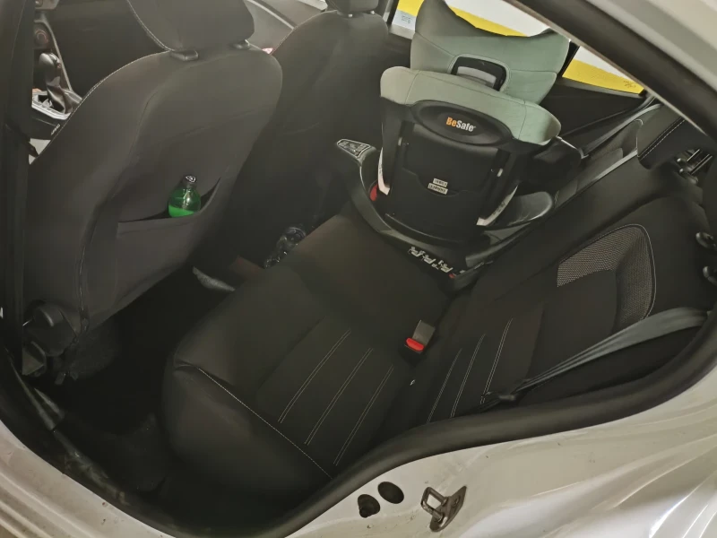 Dacia Logan 1.0TCI CVT, снимка 15 - Автомобили и джипове - 52598000