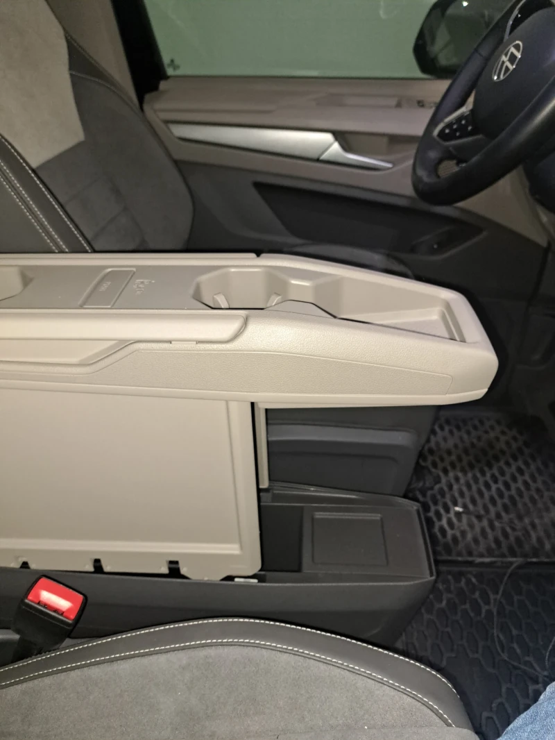 VW Multivan, снимка 9 - Автомобили и джипове - 52664969