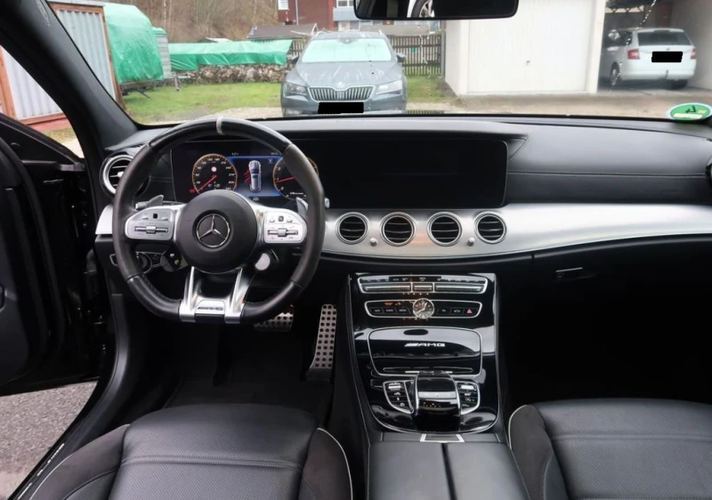 Mercedes-Benz E 63 AMG 4Matic+ , снимка 8 - Автомобили и джипове - 52686644
