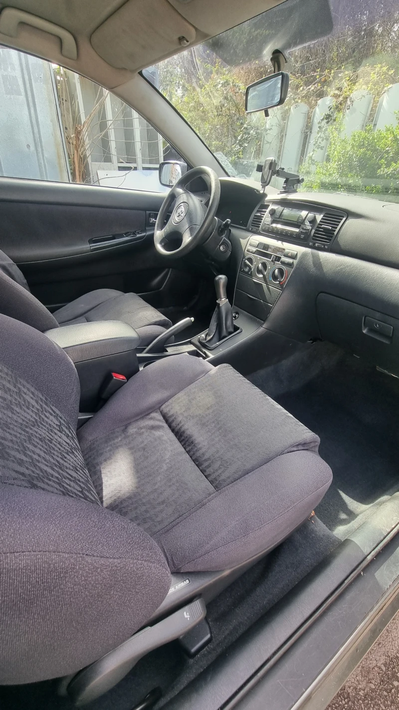 Toyota Corolla 1.6 110hp, снимка 5 - Автомобили и джипове - 53101557