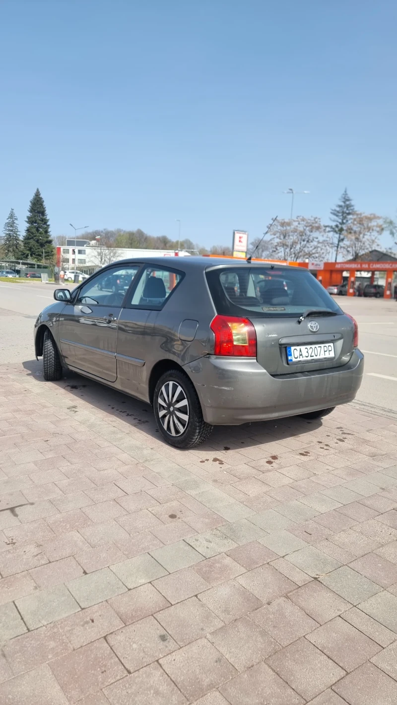 Toyota Corolla 1.6 110hp, снимка 9 - Автомобили и джипове - 53101557