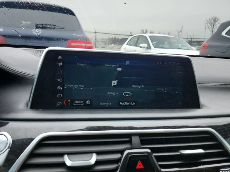 BMW 750 I| XDRIVE| PANORAMA| CARFAX, снимка 12 - Автомобили и джипове - 53432531