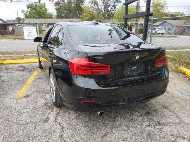 BMW 320 Hands-free* камера* подгрев* keyless* панорама , снимка 4 - Автомобили и джипове - 48261690