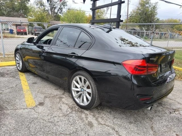 BMW 320 Hands-free* камера* подгрев* keyless* панорама , снимка 3 - Автомобили и джипове - 48261690